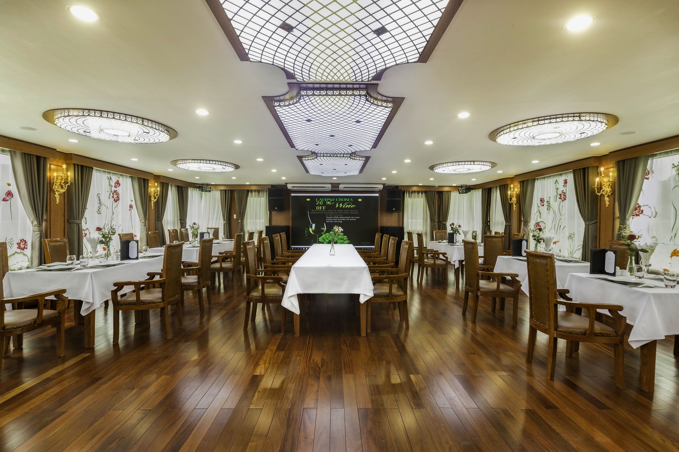 Dinning-Room-Du-thuyen-Calypso