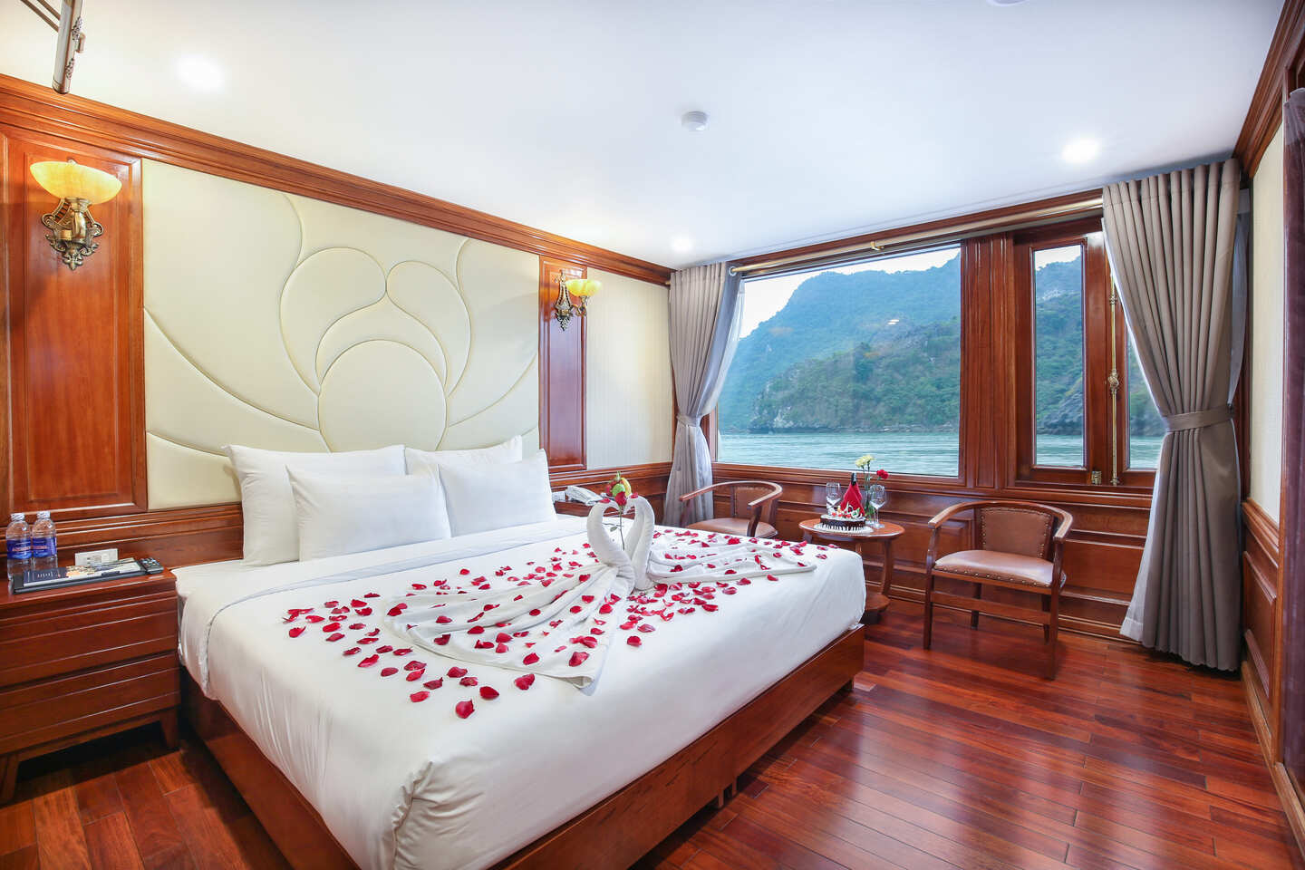 Honeymoon-setup-Du-thuyen-Calypso