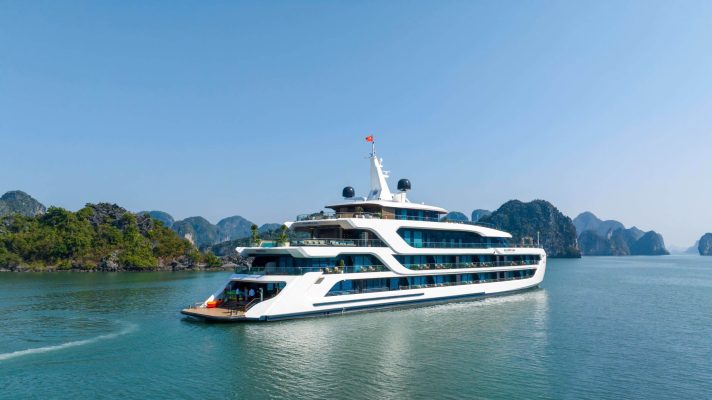 du-thuyen-azura-cruise