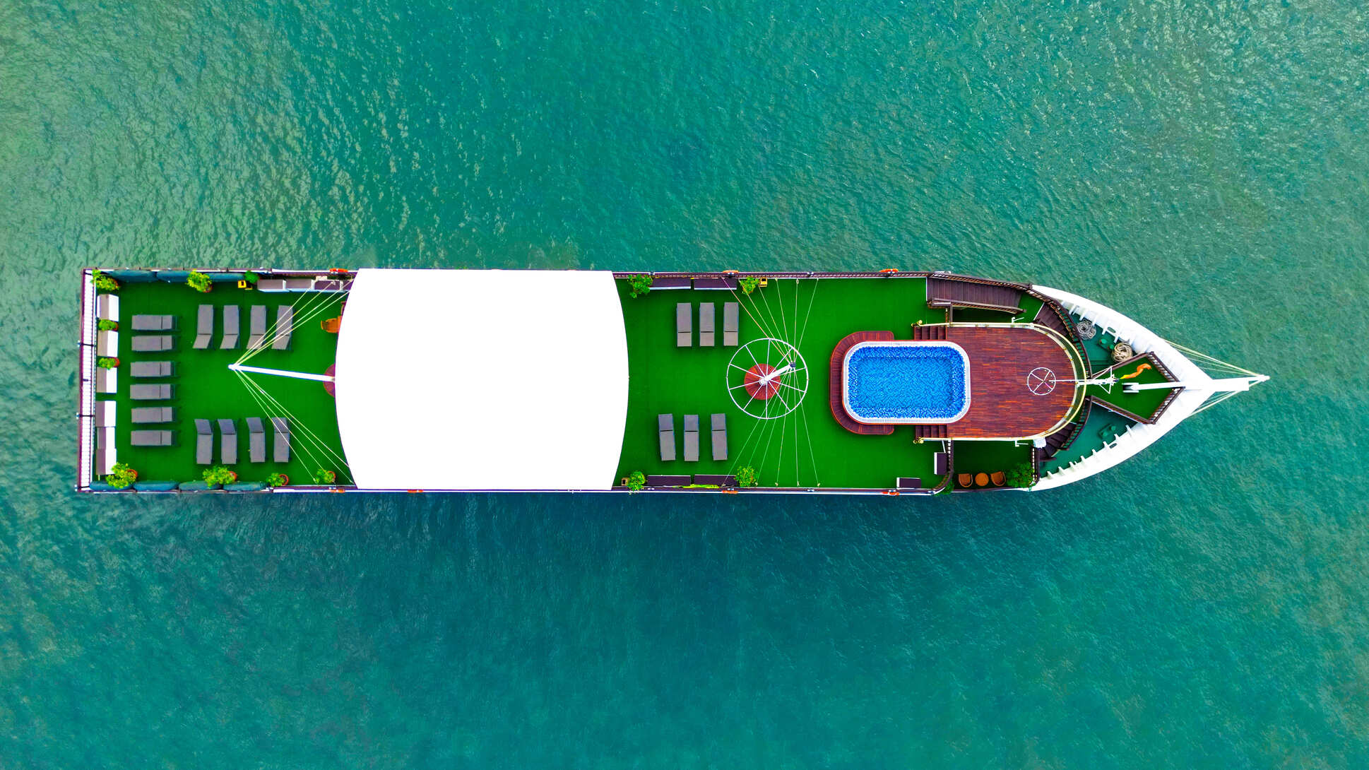 flycam-calypso-cruise